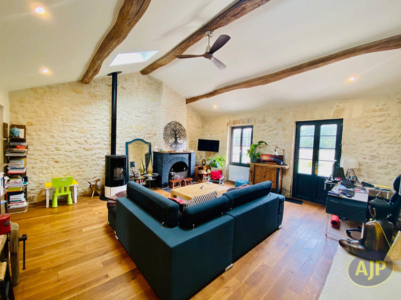 Maison - 155 m² - 5 pièces