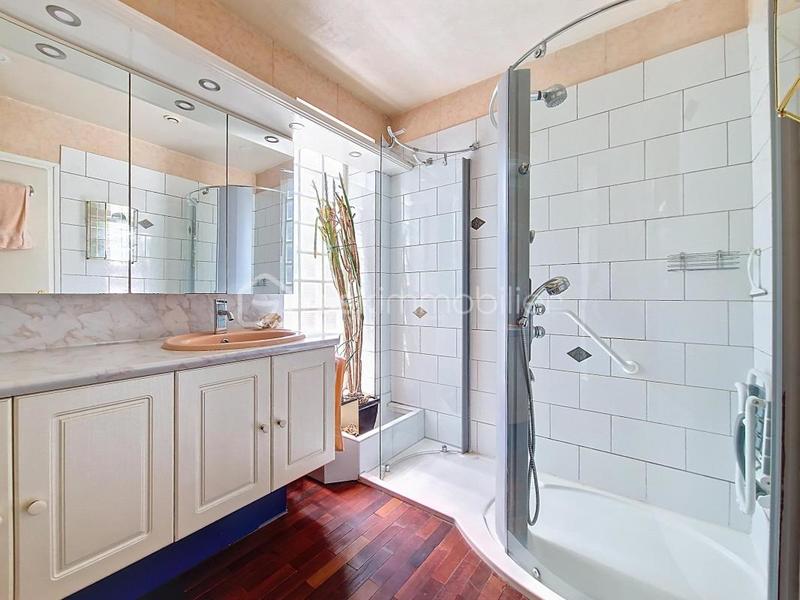 Maison de ville - 152 m² - 9 pièces