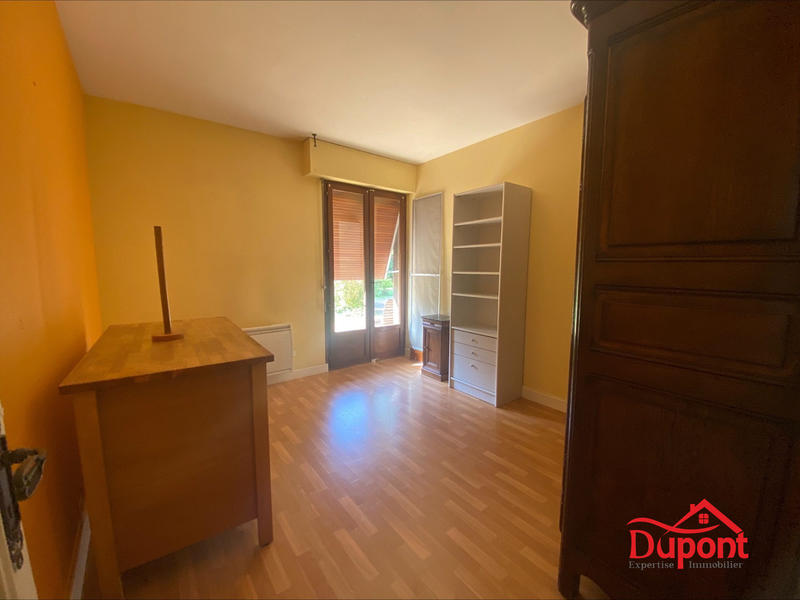 Maison - 202 m² - 6 pièces