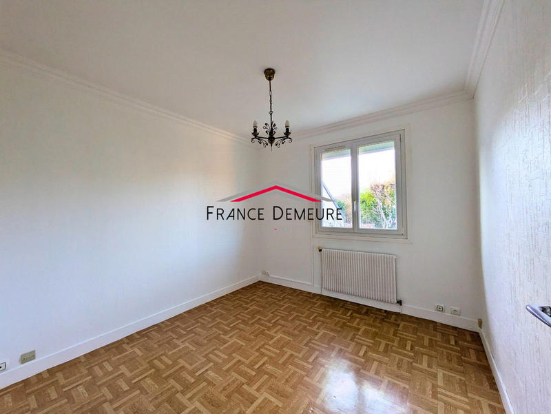 Maison - 91 m² - 5 pièces