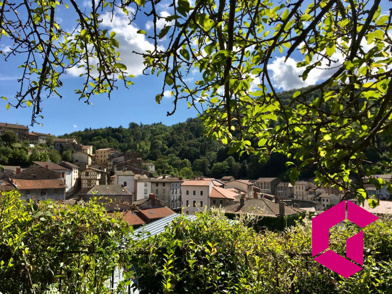 Maison - 180 m² - 6 pièces