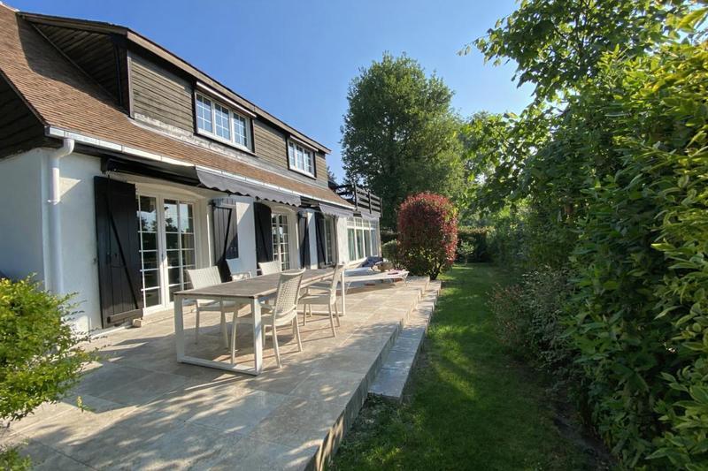 Maison - 190 m² - 8 pièces