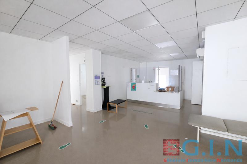 Local commercial - 548 m² - 20 pièces