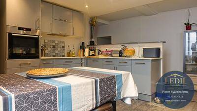 Maison de village - 200 m² - 6 pièces