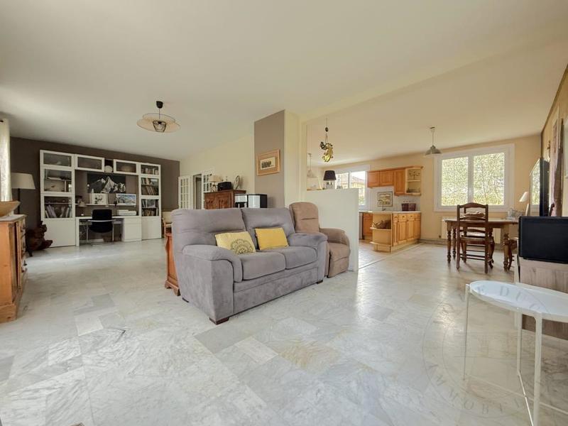 Maison - 160 m² - 7 pièces