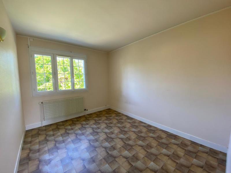 Maison - 182 m² - 10 pièces