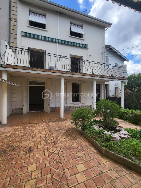 Maison - 95 m² - 4 pièces