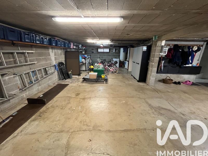 Maison - 127 m² - 8 pièces