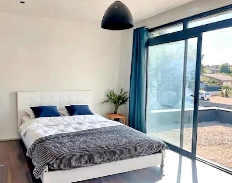 Maison - 200 m² - 5 pièces