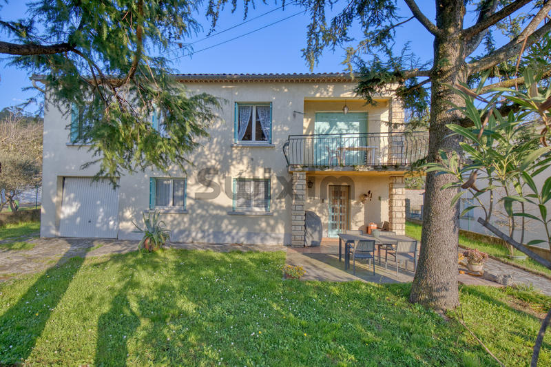 Maison - 123 m² - 5 pièces