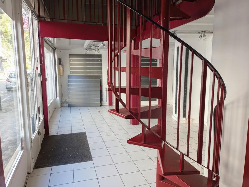 Local d'activités - 92 m² - 2 pièces