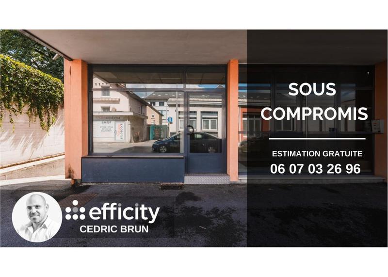 Local d'activité / Entrepôt - 68 m² - 4 pièces