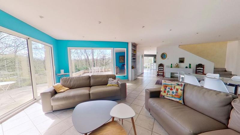 Villa - 227 m² - 6 pièces