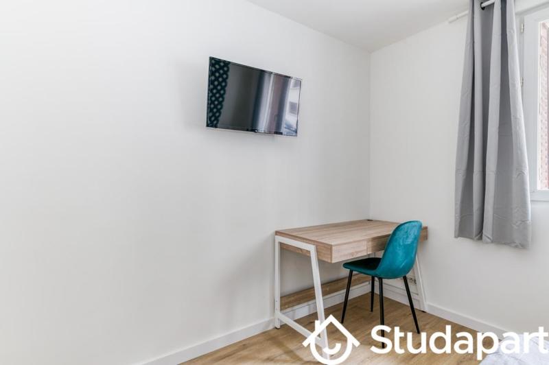 Chambre - 10 m² - 1 pièce