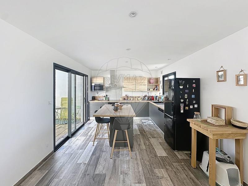 Maison - 122 m² - 4 pièces