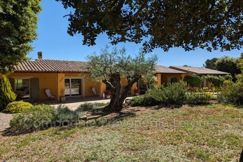 Propriété - 198 m² - 6 pièces