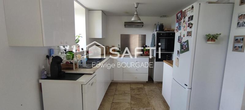 Maison - 230 m² - 12 pièces