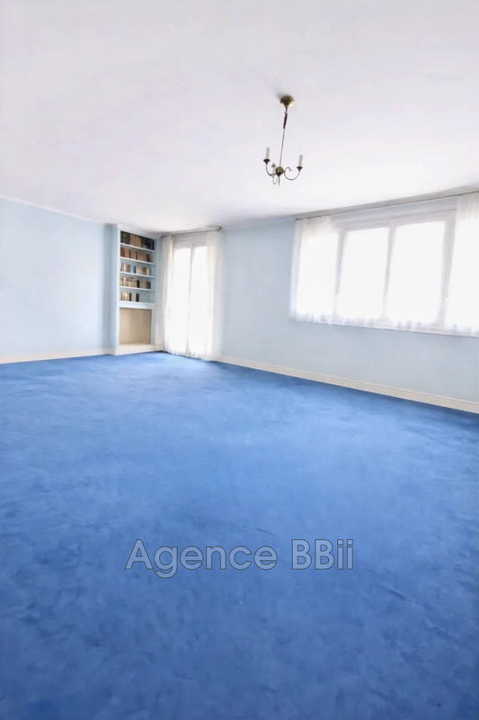 Appartement - 110 m² - 6 pièces