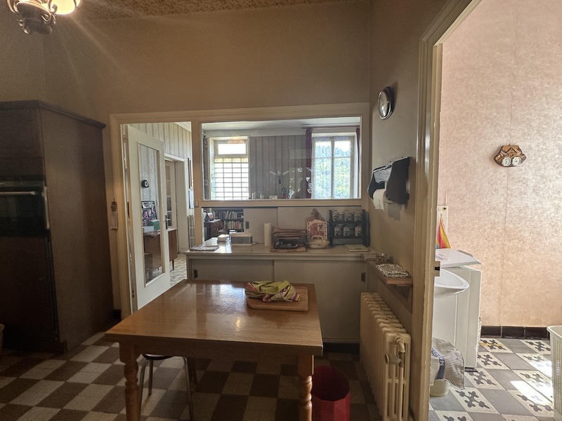 Maison - 180 m² - 9 pièces