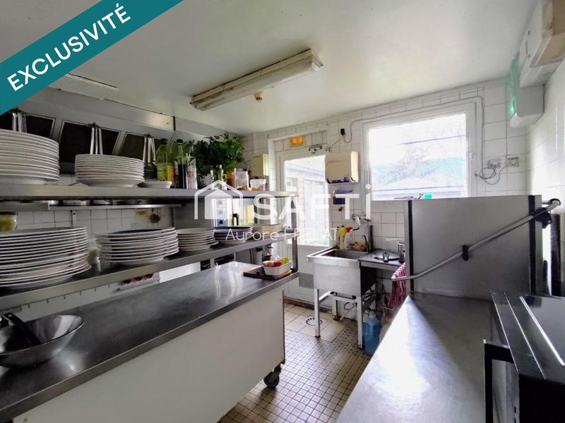 Maison - 270 m² - 10 pièces