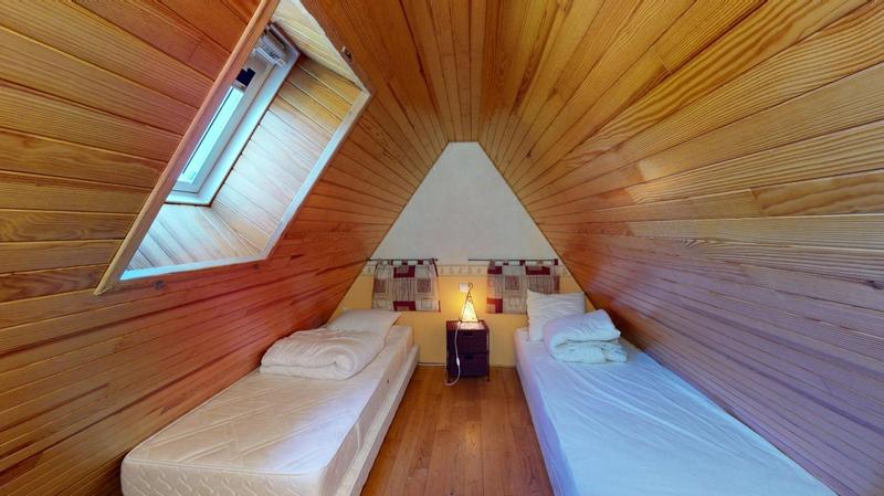 Maison - 240 m² - 11 pièces