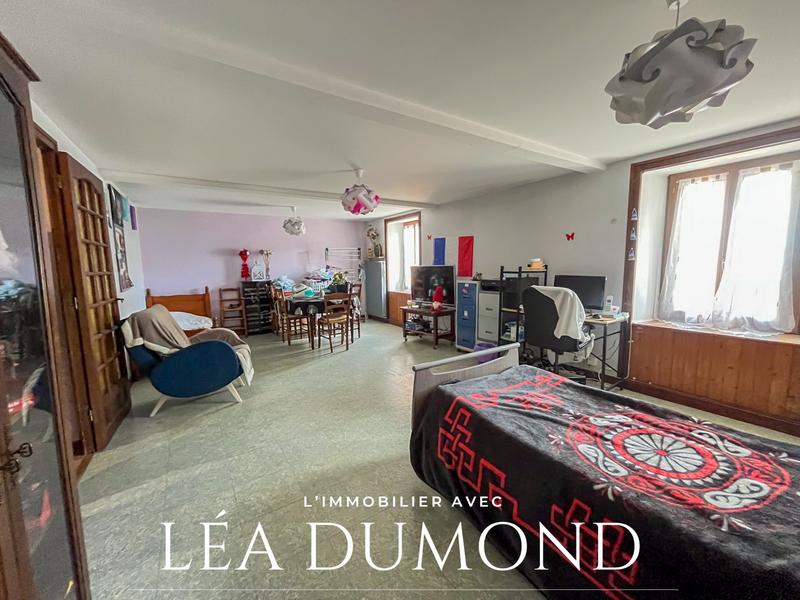 Maison - 140 m² - 5 pièces