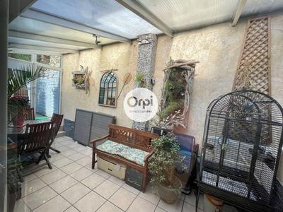 Maison - 104 m² - 4 pièces