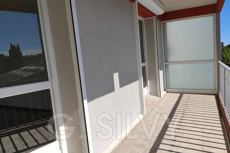 Appartement - 64 m² - 4 pièces