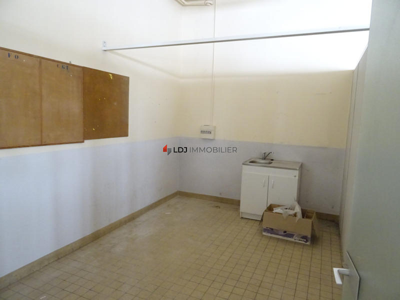 Local commercial - 200 m²