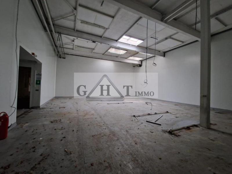 Entrepôt - 5 850 m²
