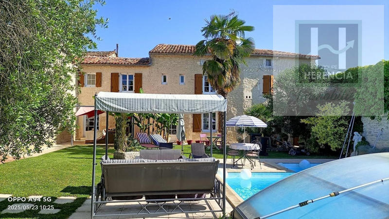 Maison ancienne - 170 m² - 6 pièces