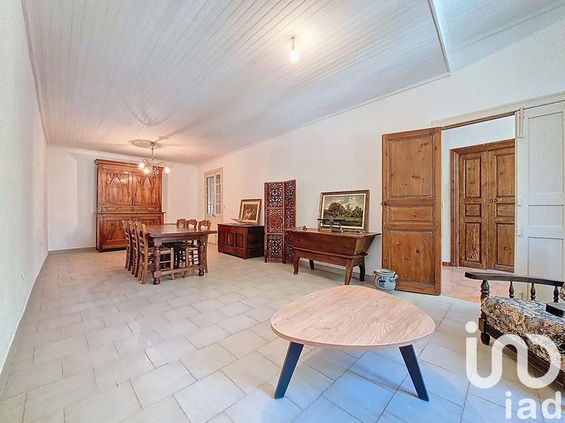 Maison - 257 m² - 9 pièces