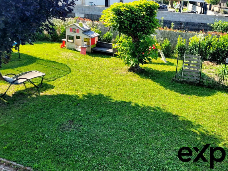 Maison - 265 m² - 12 pièces