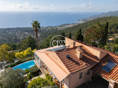 Maison - 141 m² - 4 pièces