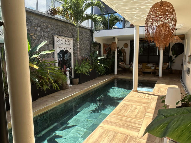 Maison - 198 m² - 10 pièces