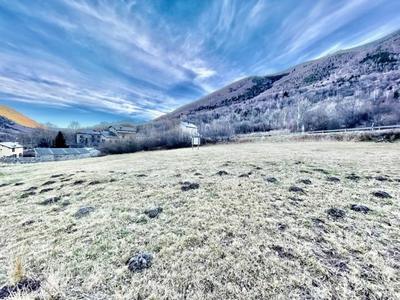 Terrain constructible - 4 645 m²