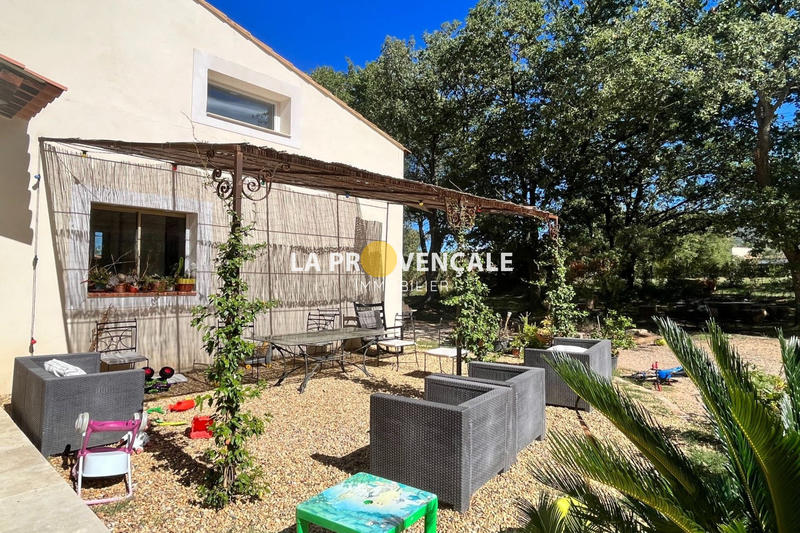 Maison - 200 m² - 7 pièces