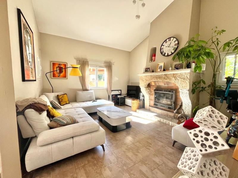 Maison - 114 m² - 4 pièces