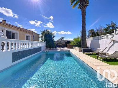 Maison - 240 m² - 5 pièces