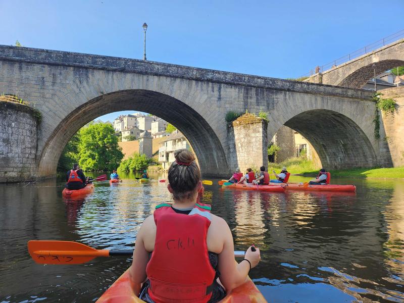 Uzerche en canoë - visite sur la Vézère