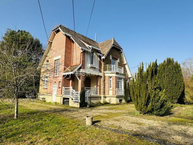 Demeure - 140 m² - 5 pièces