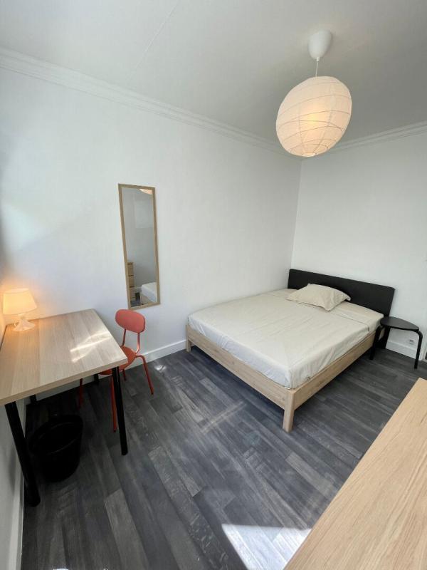 Appartement - 81 m² - 5 pièces