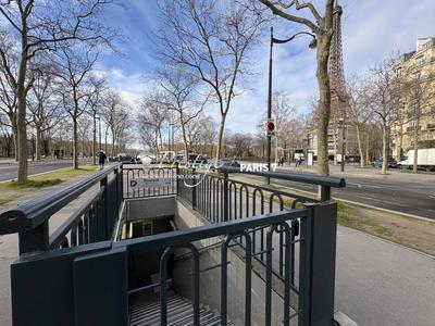 Parking / Garage - 11 m²