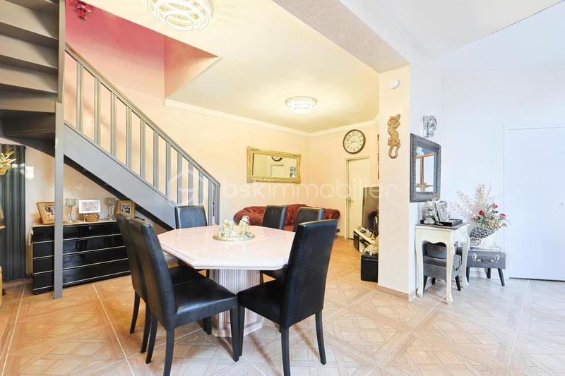 Maison de ville - 110 m² - 5 pièces