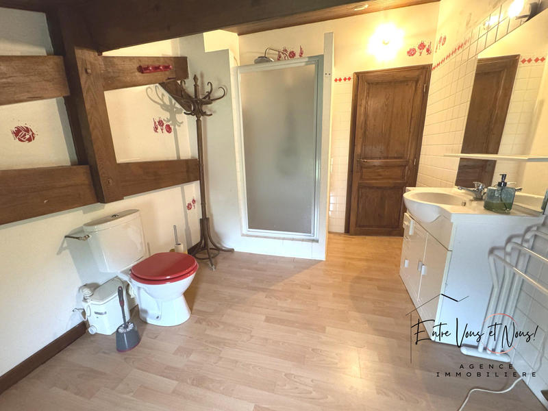 Maison traditionnelle - 189 m² - 6 pièces