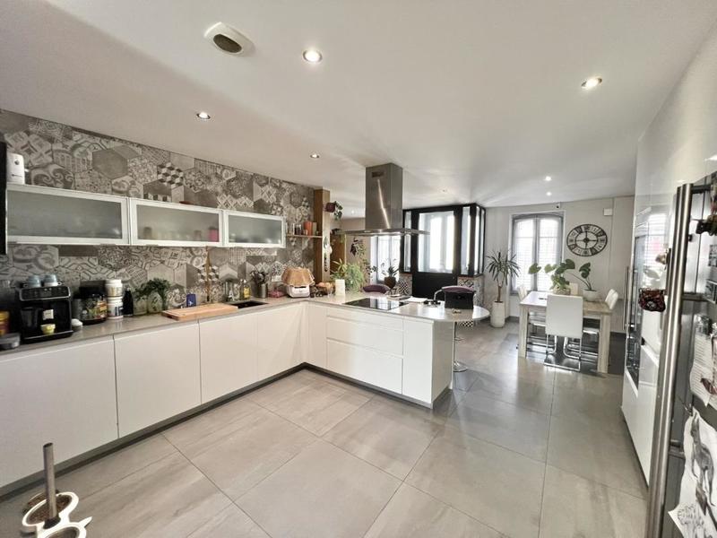 Maison de ville - 185 m² - 5 pièces