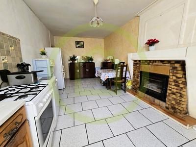 Maison - 93 m² - 3 pièces