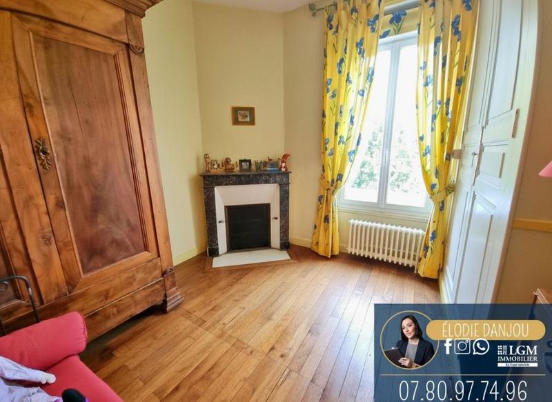 Demeure - 180 m² - 6 pièces