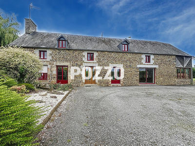 Maison - 255 m² - 7 pièces