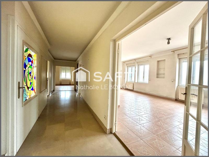 Appartement - 215 m² - 7 pièces